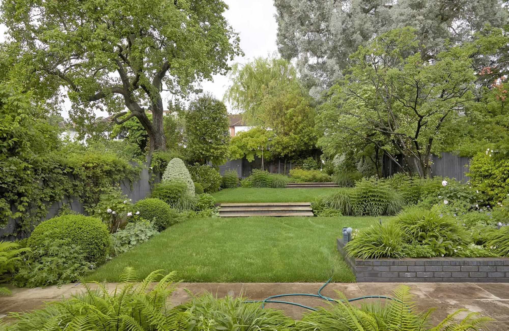 Unwind In Style 2br With Cozy Backyard For Groups Apartamento Londres